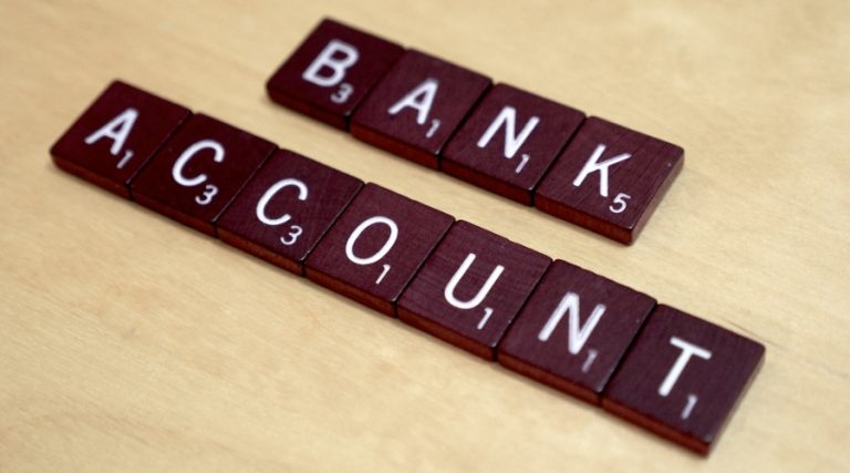 current-account-vs-savings-account-which-is-right-for-you